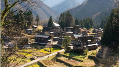 Off-Grid Slow Travel
